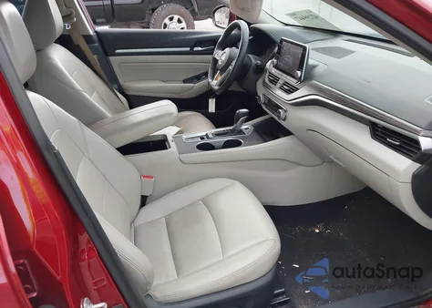 2019 Nissan Altima 2.0 Edition One from USA, damaged, VIN 1N4AL4FV3KC107444